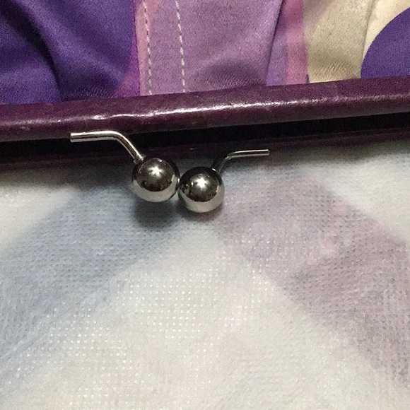 Coach - Picture 4 of 5